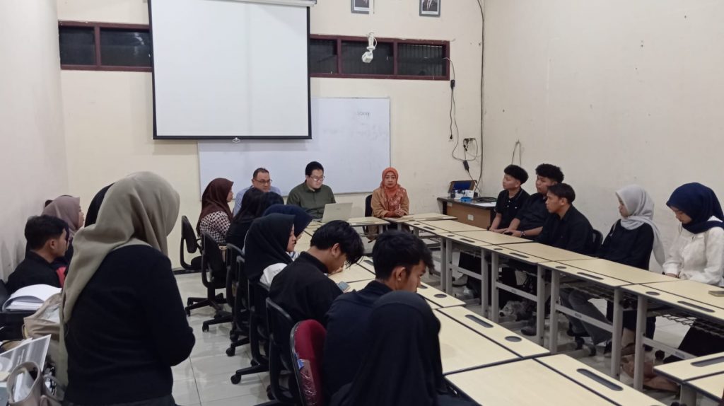 Perkuat Sinergi, FEB Unikama Gelar Sharing Session Akademik Bersama Mahasiswa KIP: Pimpinan Titipkan Pesan Sosialisasi PMB saat Liburan